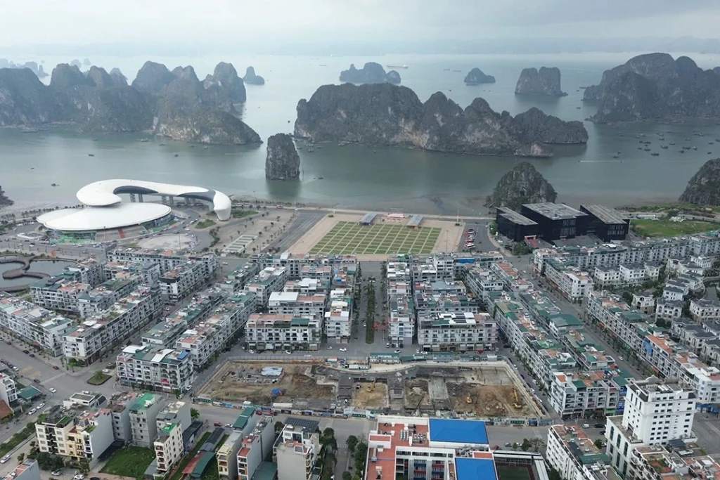 Tiến độ thi công chung cư Mon Bay Hạ Long tháng 5 năm 2025